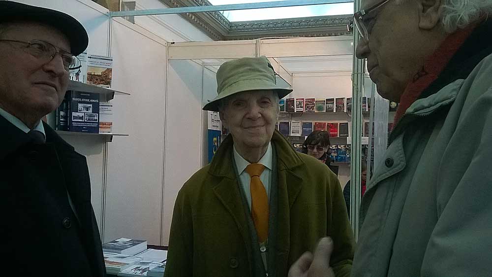 „Pălărie cu buzunar” - Petru Motiu la Galeria Artelor - ediția a XI-a a Salonului de Carte „Polemos” (8) „Pălărie cu buzunar” - Petru Motiu la Galeria Artelor - ediția a XI-a a Salonului de Carte „Polemos” (8)