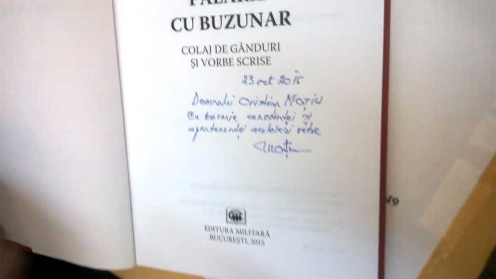 „Pălărie cu buzunar” - Petru Motiu la Galeria Artelor - ediția a XI-a a Salonului de Carte „Polemos” (24) „Pălărie cu buzunar” - Petru Motiu la Galeria Artelor - ediția a XI-a a Salonului de Carte „Polemos” (24)