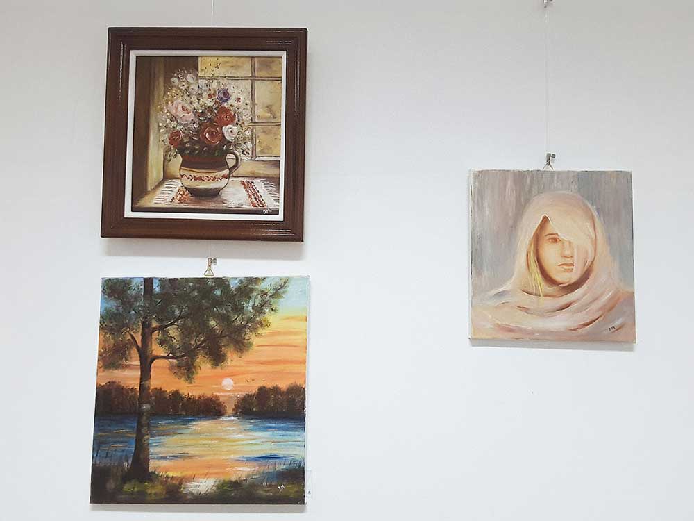 Expoziţie de debut în asociatie Despina Margescu (01 - 15 iunie 2017), la sediul AAPB, Bucuresti (7) Expoziţie de debut în asociatie Despina Margescu (01 - 15 iunie 2017), la sediul AAPB, Bucuresti (7)