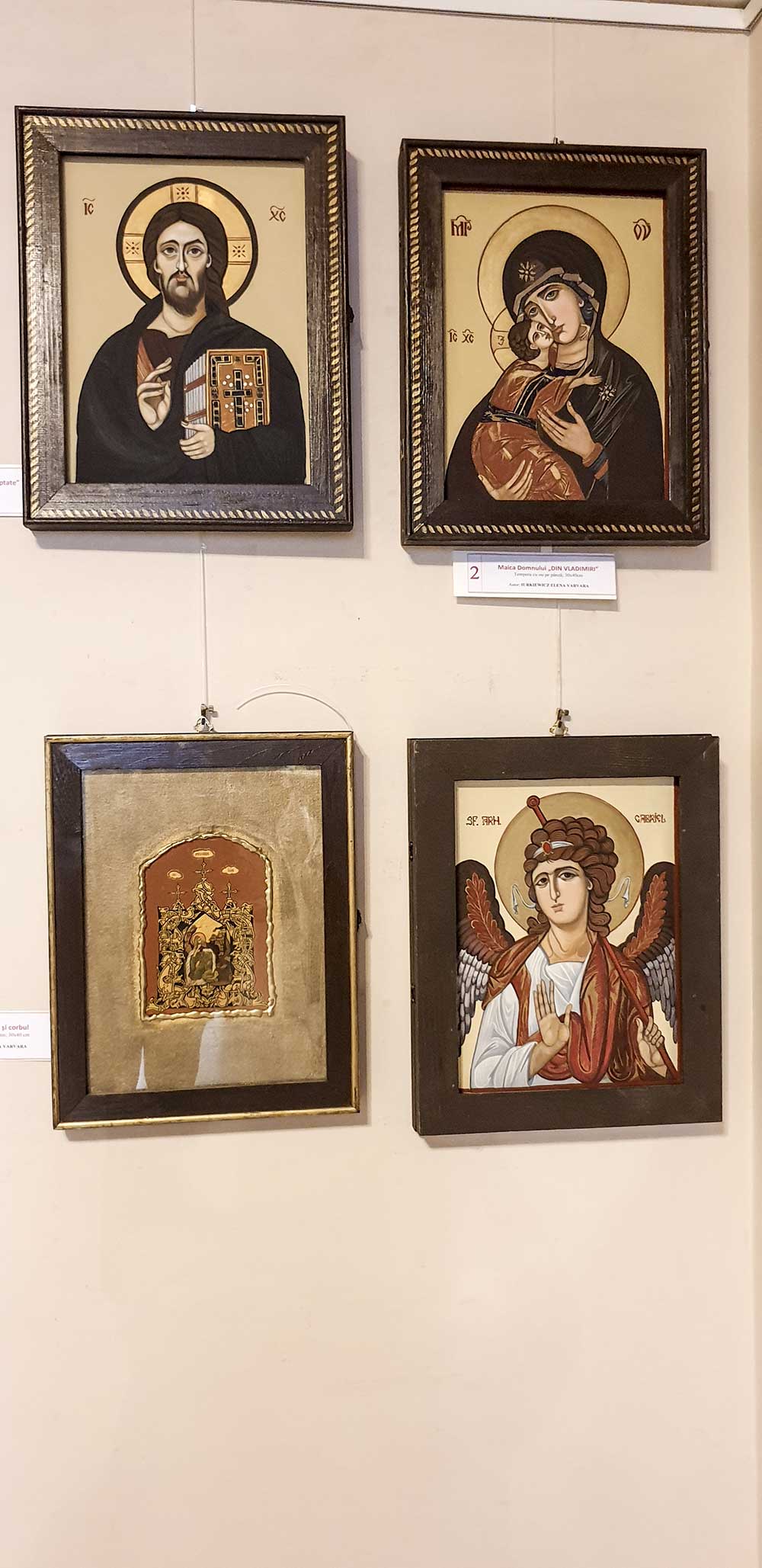 Elena Varvara Iurkiewicz - „Boabe de smirnă” - miniexpoziţie personală - (09 - 27 septembrie 2019) - Biblioteca Metropolitana (Mihail Sadoveanu) Bucuresti (7) Elena Varvara Iurkiewicz - „Boabe de smirnă” - miniexpoziţie personală - (09 - 27 septembrie 2019) - Biblioteca Metropolitana (Mihail Sadoveanu) Bucuresti (7)